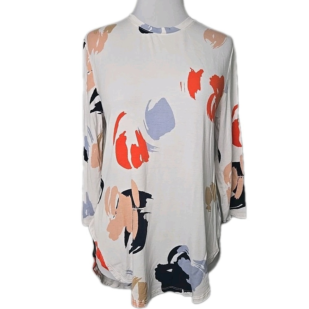 MADISON White 3/4 Sleeve Geometric Jersey Rayon High Low T-shirt Top Medium M